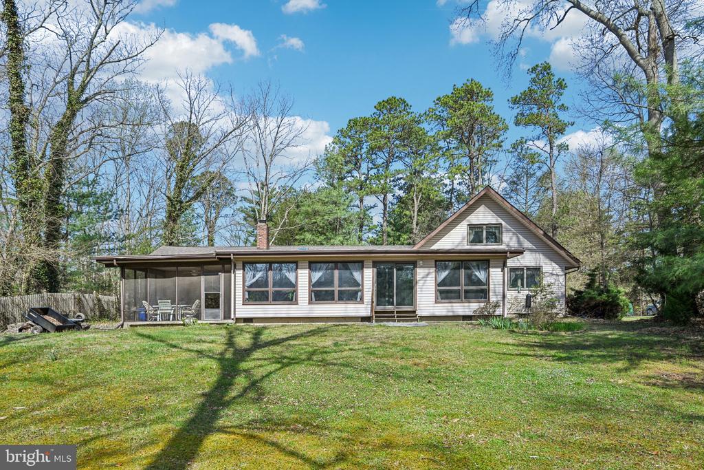 39 OAKWOOD DRIVE
