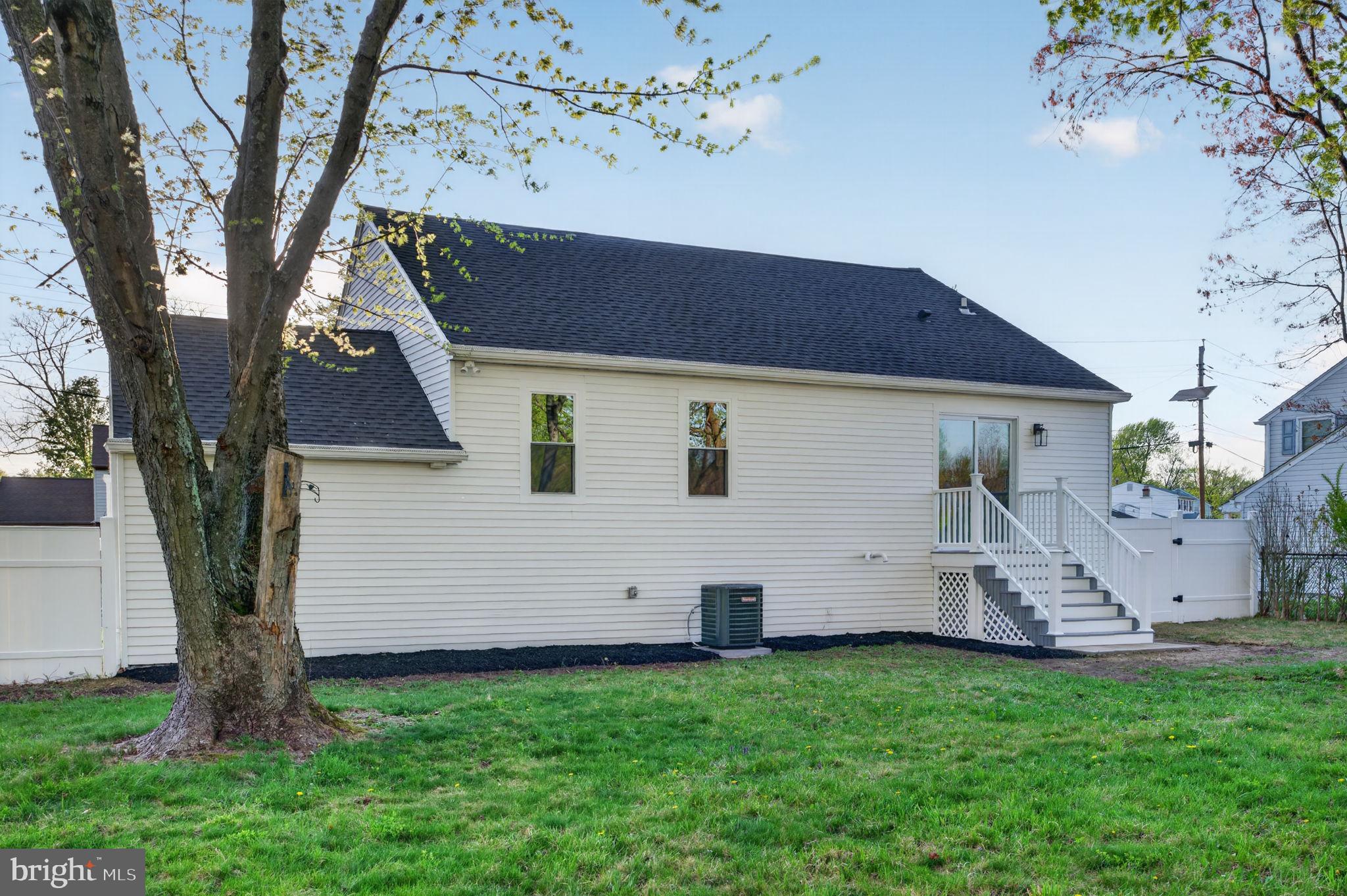 16 BRIARCLIFF ROAD