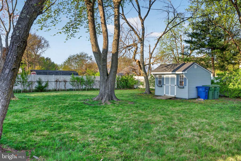 16 BRIARCLIFF ROAD
