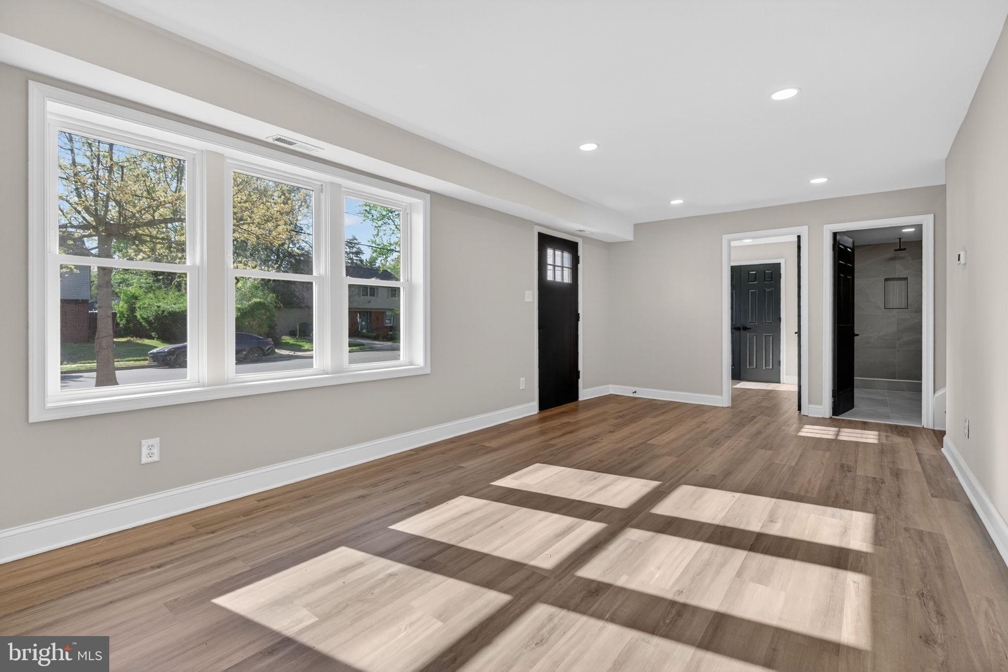 16 BRIARCLIFF ROAD