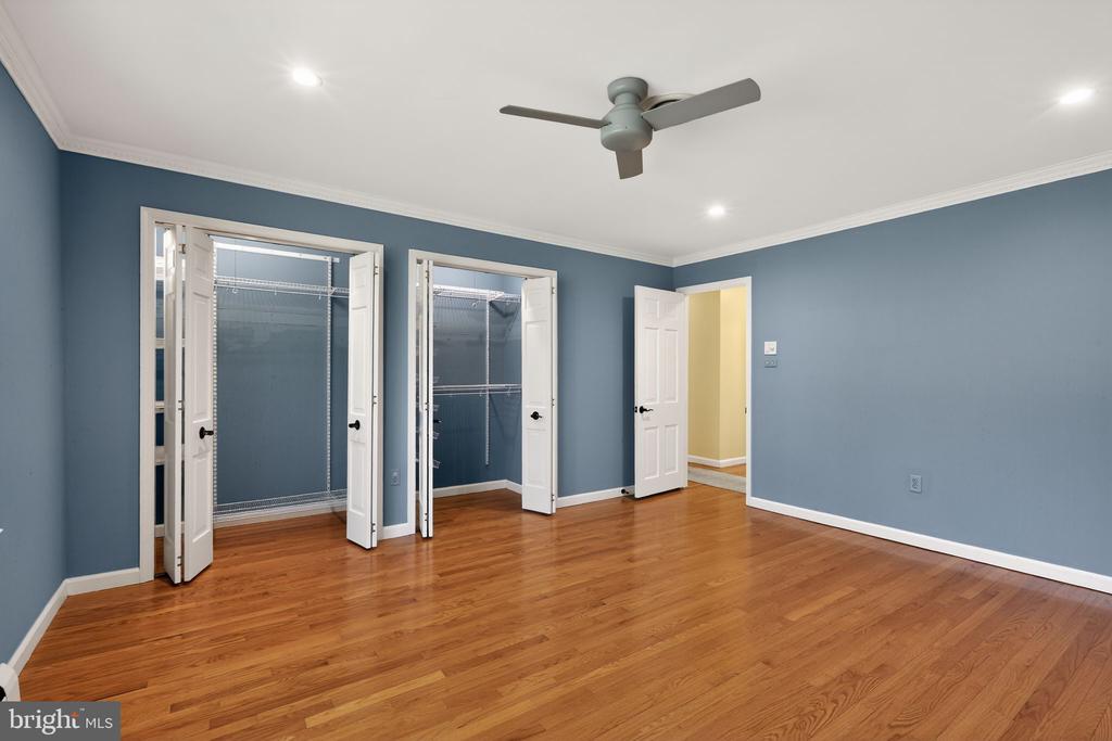 35 ORIOLE WAY