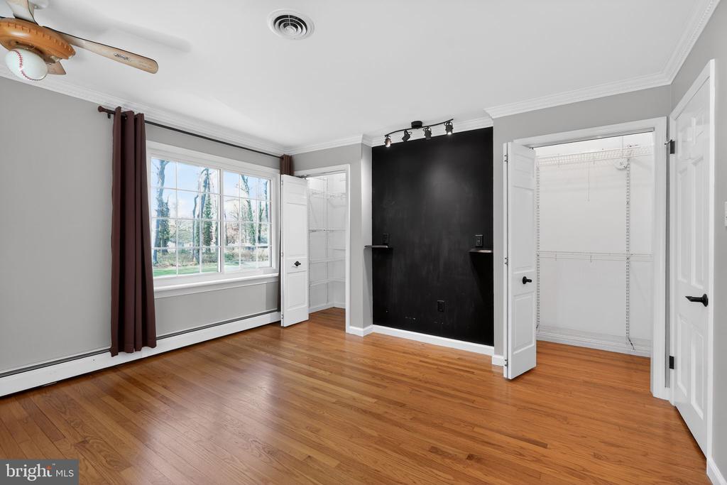 35 ORIOLE WAY