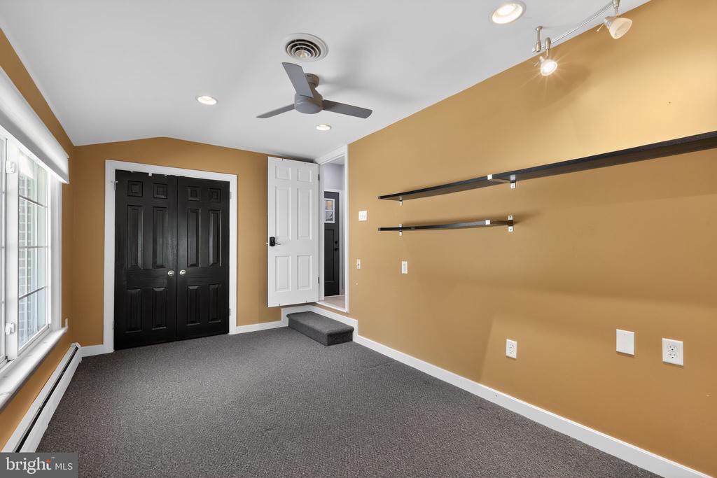 35 ORIOLE WAY