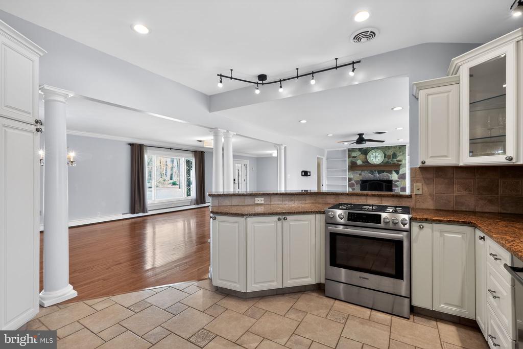 35 ORIOLE WAY