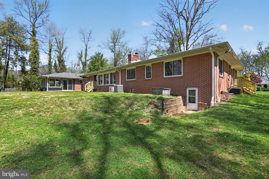 35 ORIOLE WAY