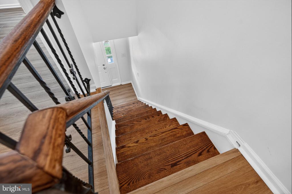 18 MIDWOOD ROAD