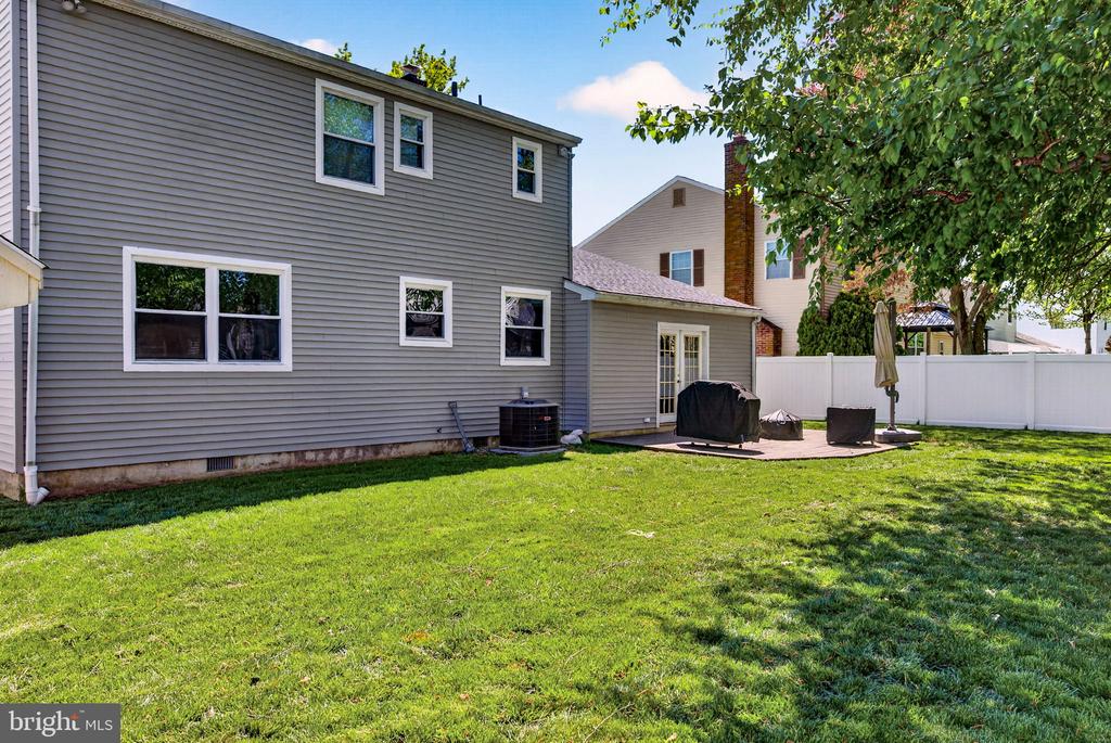 18 MIDWOOD ROAD