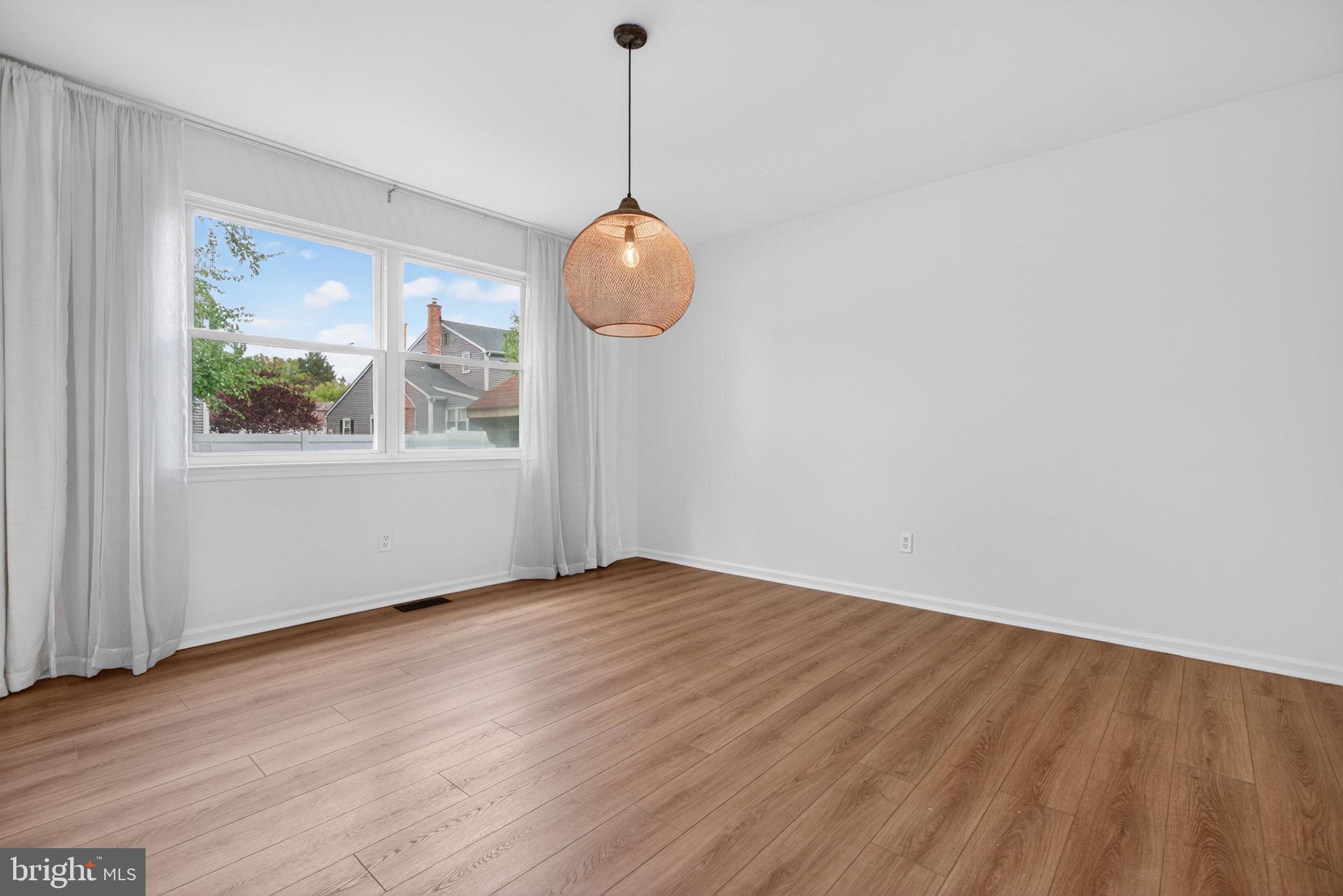 18 MIDWOOD ROAD