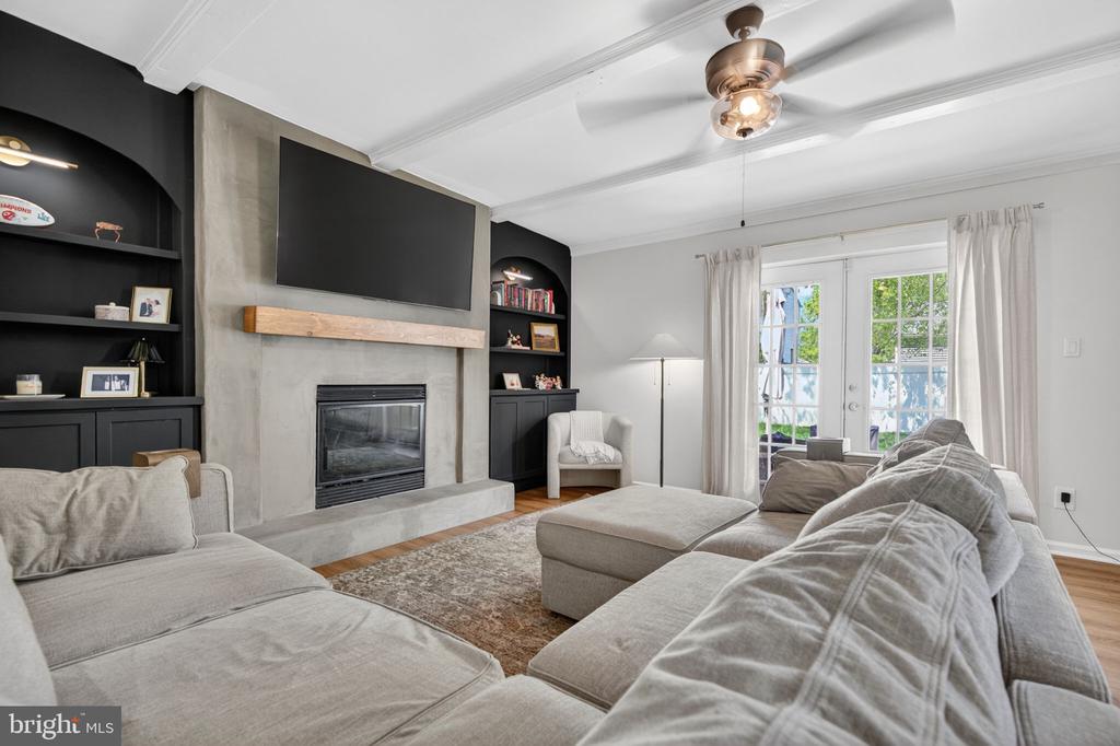 18 MIDWOOD ROAD