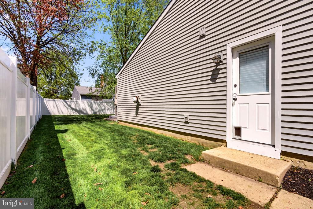 18 MIDWOOD ROAD