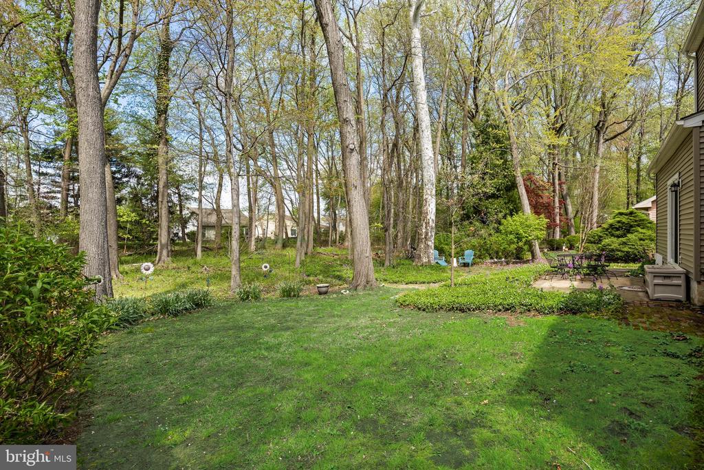 725 CORNWALLIS DRIVE