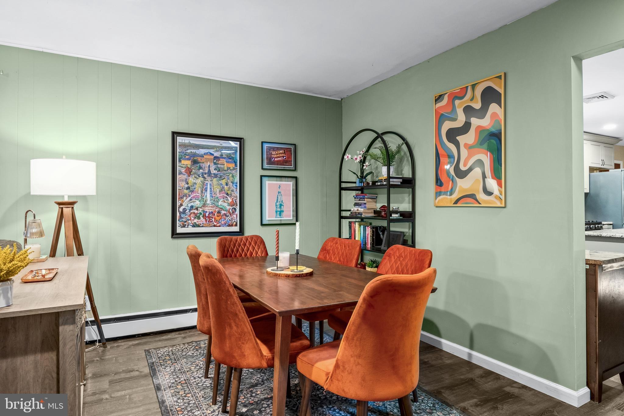 219 W CENTER AVENUE