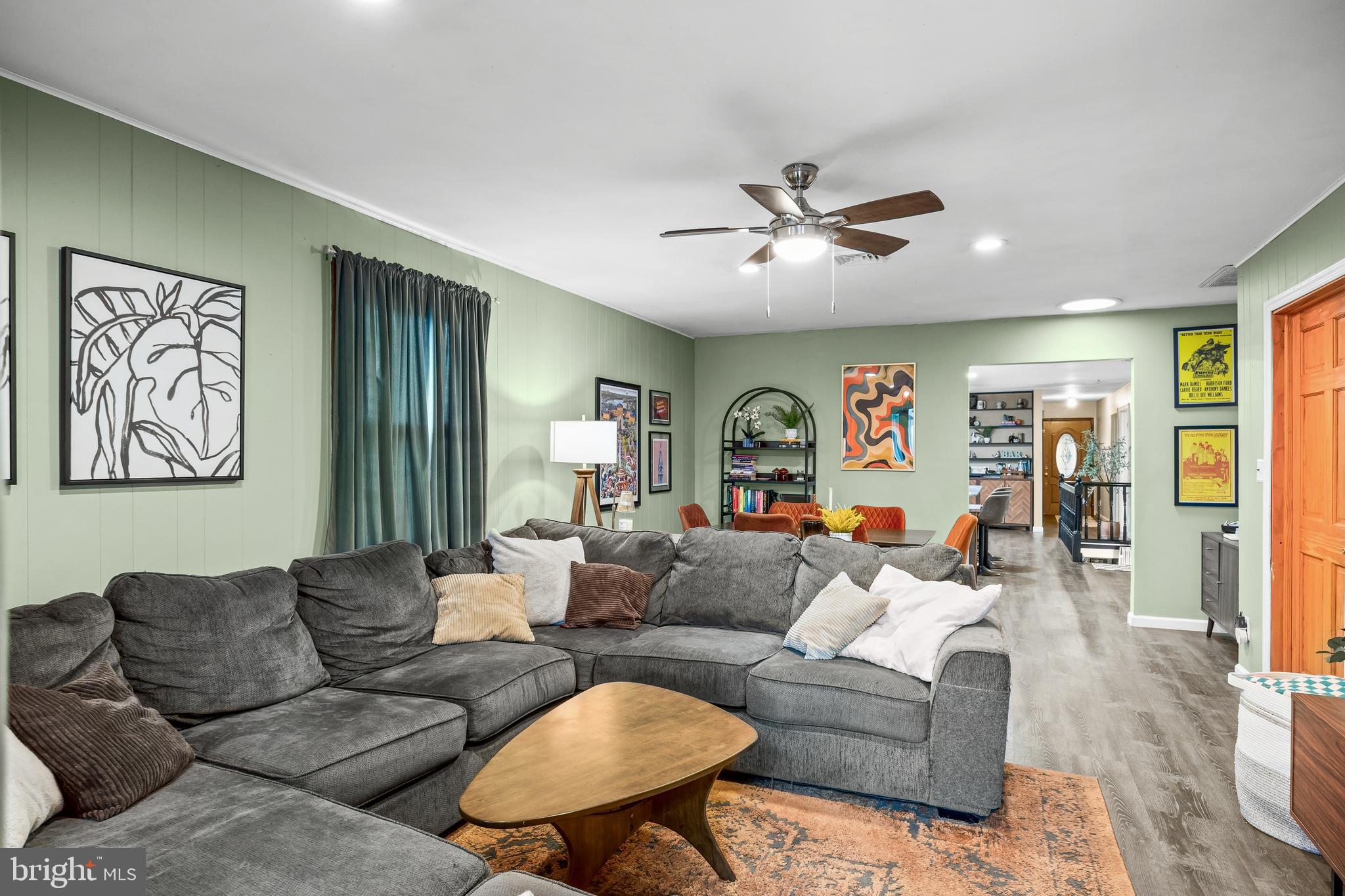 219 W CENTER AVENUE