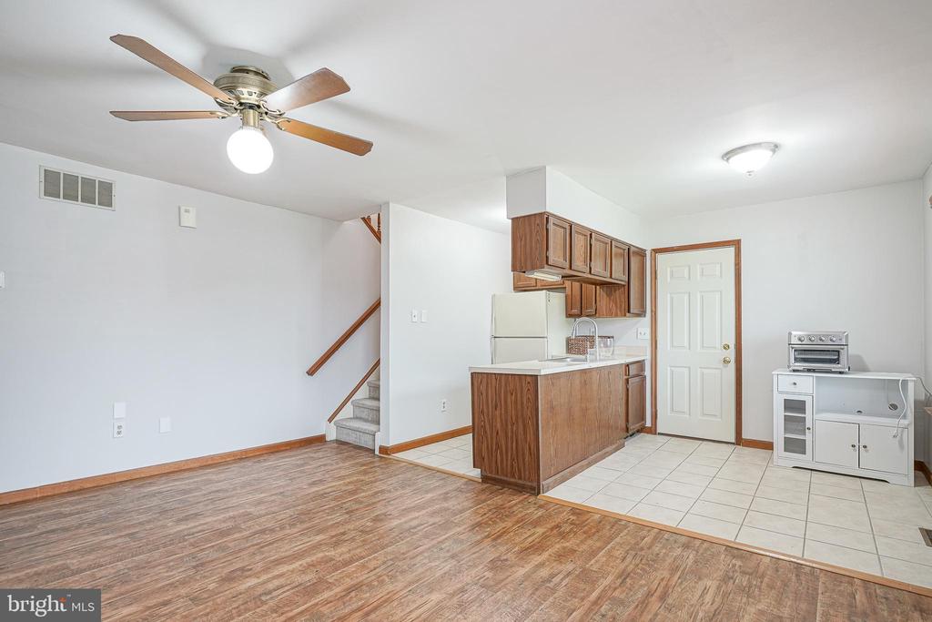 514 MEADOW COURT