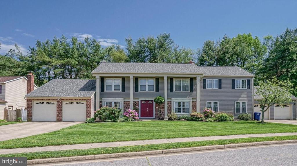 514 MEADOW COURT