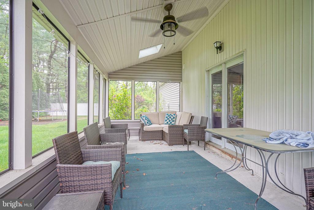 514 MEADOW COURT