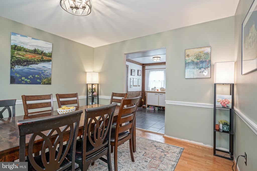 514 MEADOW COURT