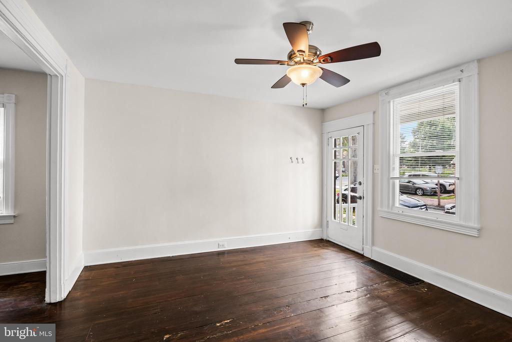 36 BRAINERD ST