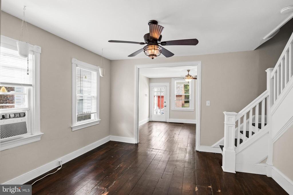 36 BRAINERD ST