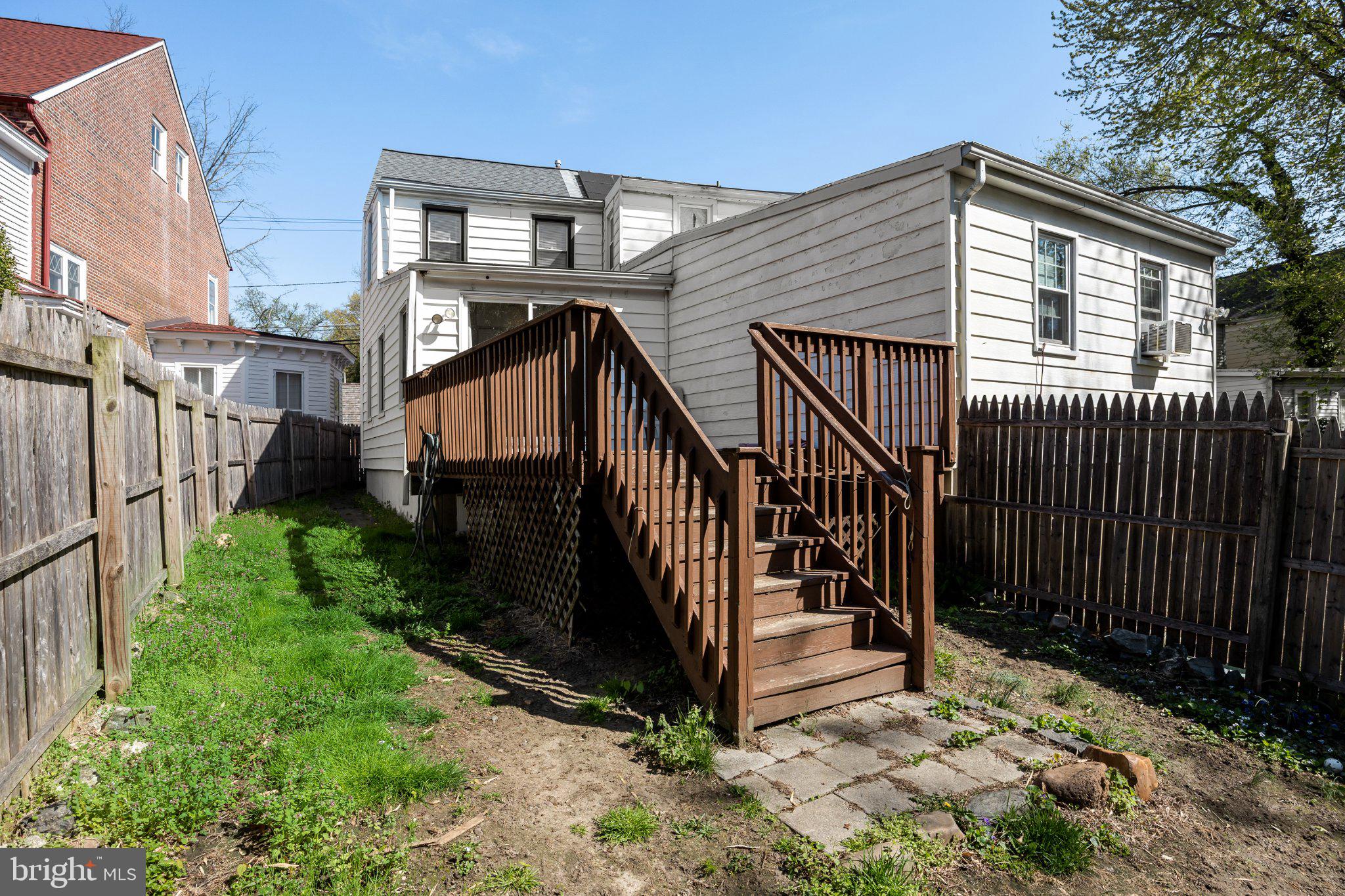 36 BRAINERD ST