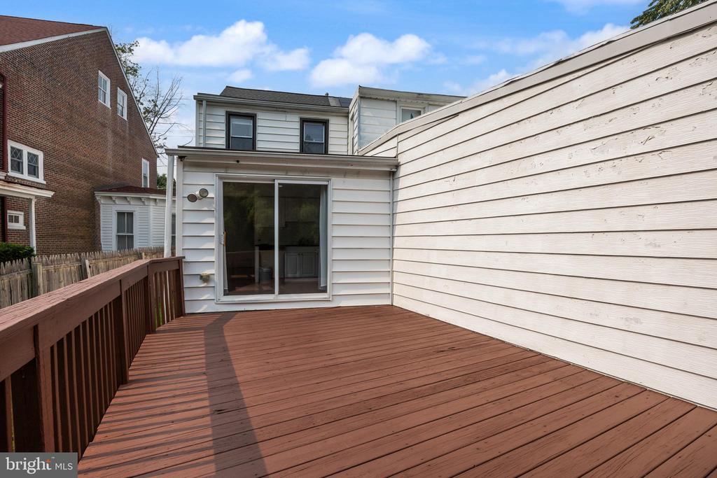 36 BRAINERD ST