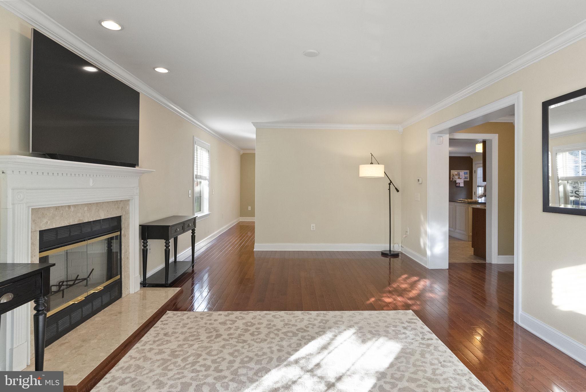 401 FARNSWORTH AVENUE