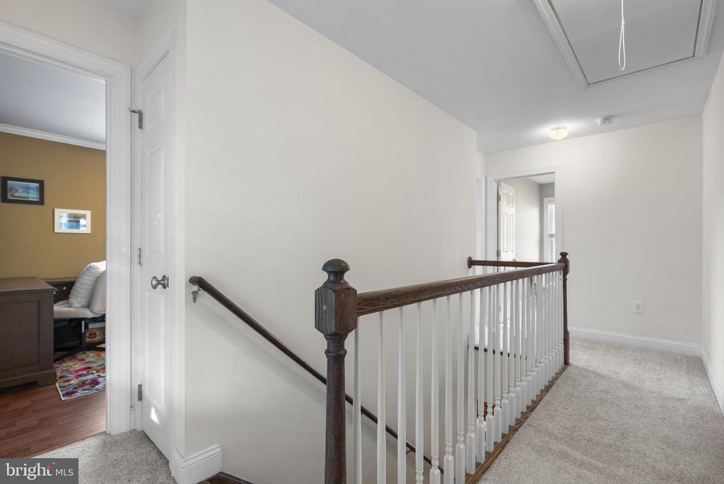 401 FARNSWORTH AVENUE