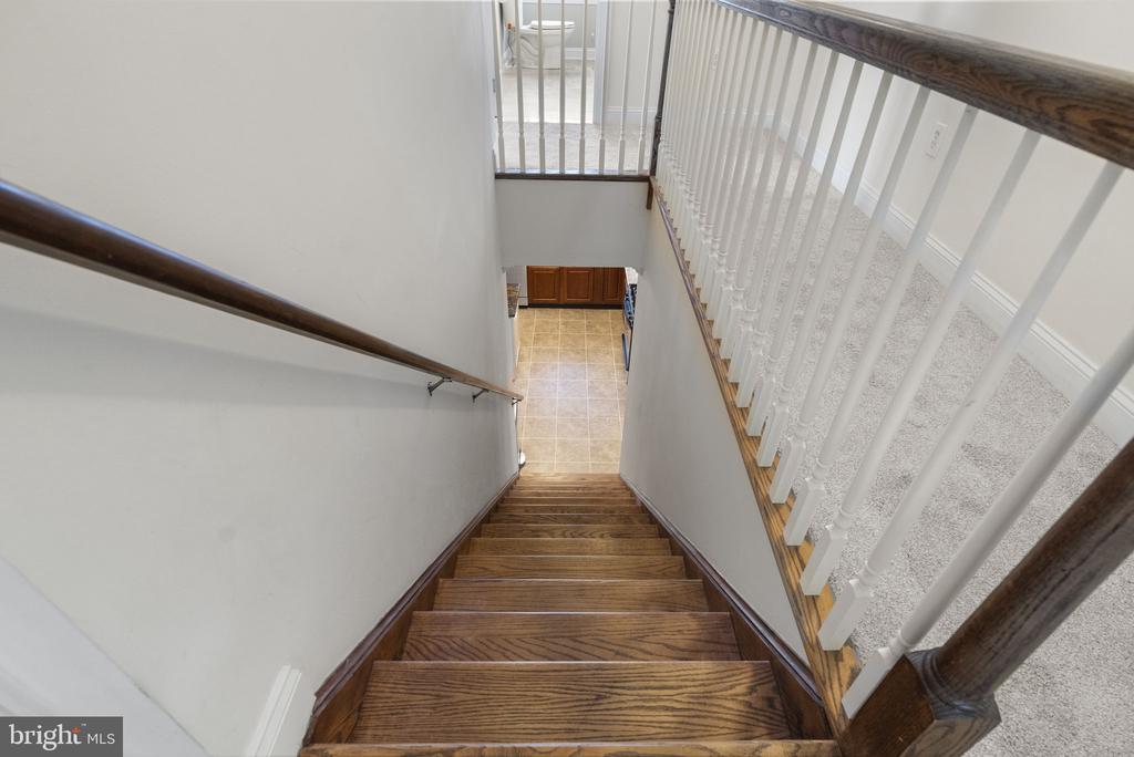 401 FARNSWORTH AVENUE