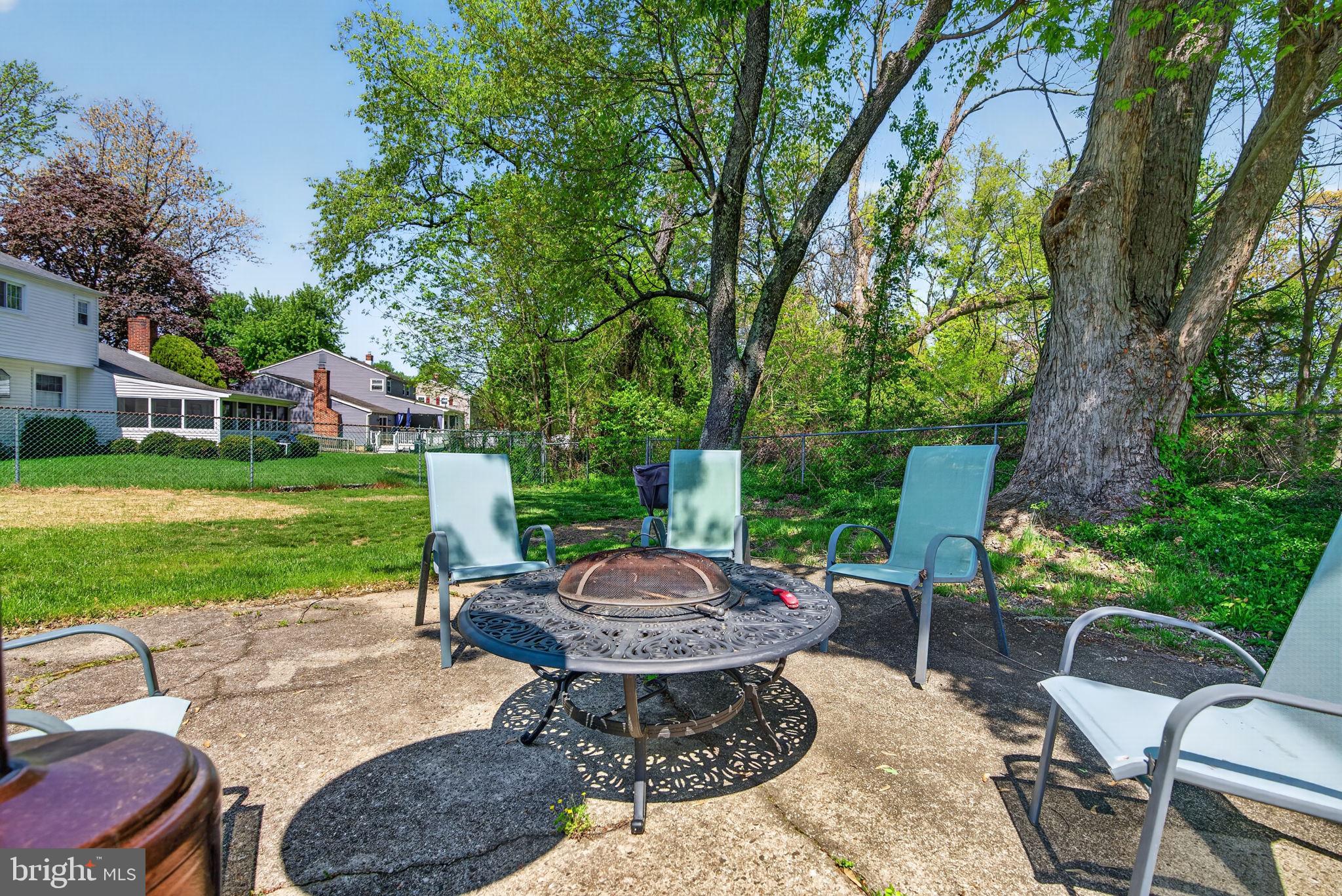 33 ERINDALE DRIVE