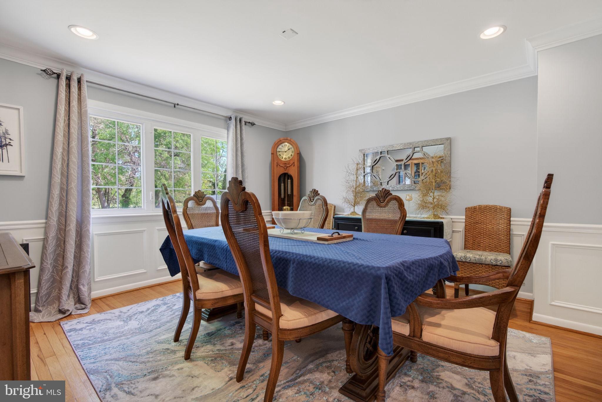 33 ERINDALE DRIVE