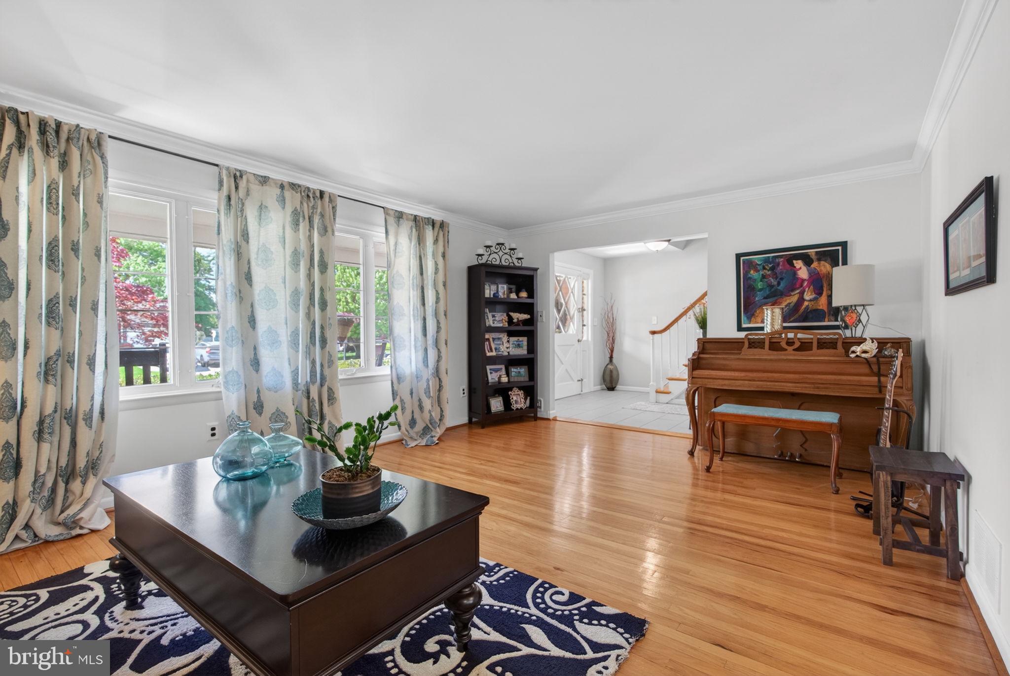 33 ERINDALE DRIVE