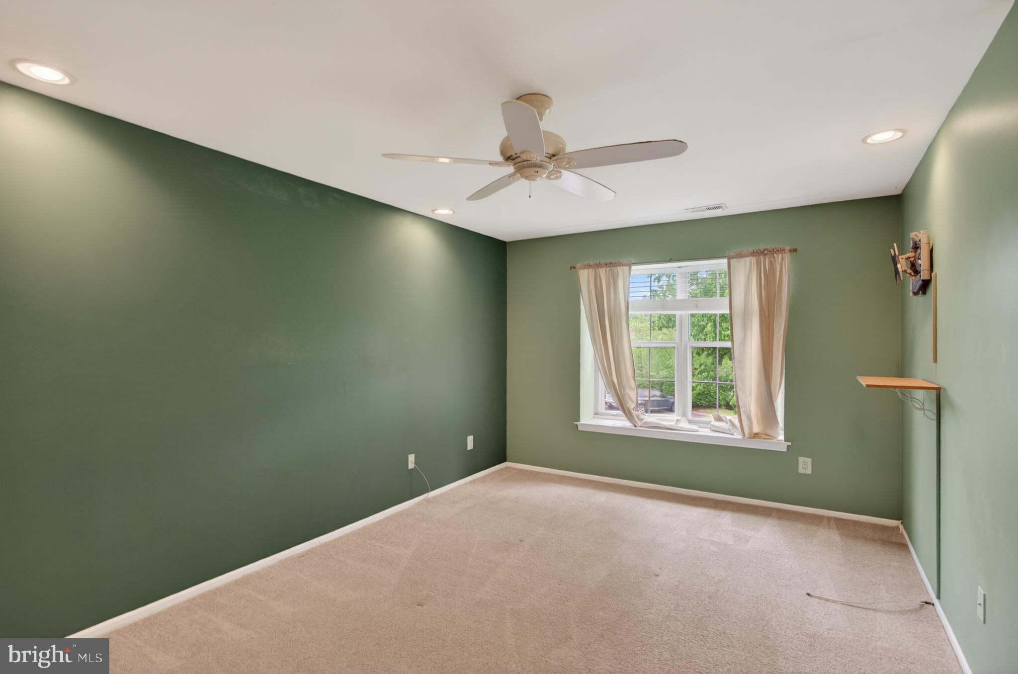 3302 RAMSBURY COURT B