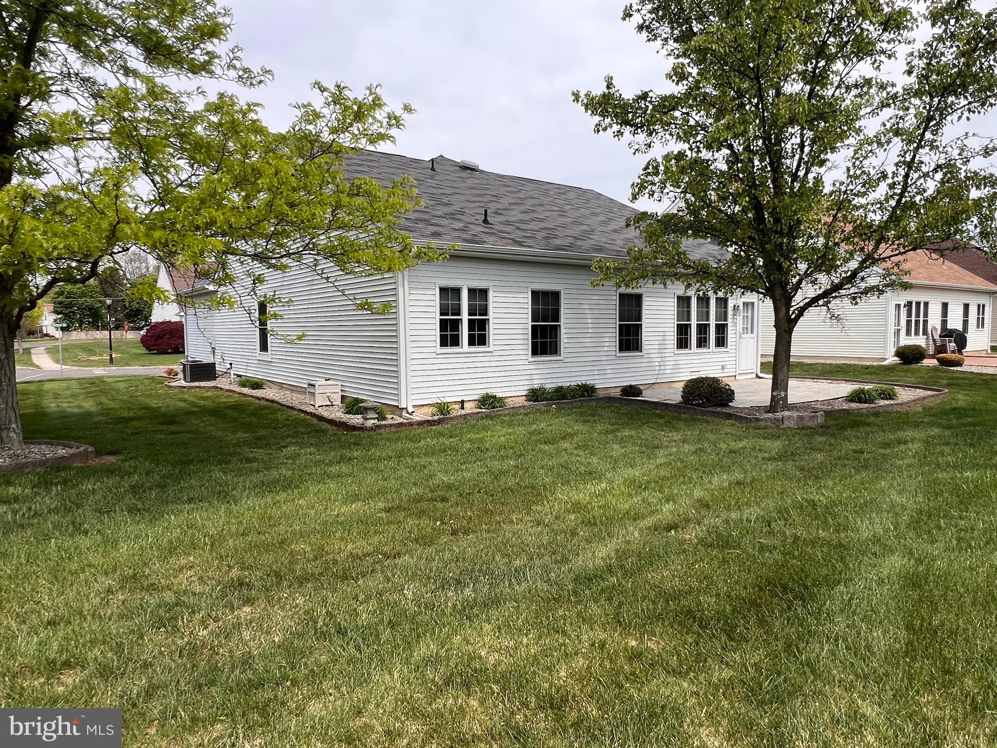 52 RIDGWAY DRIVE