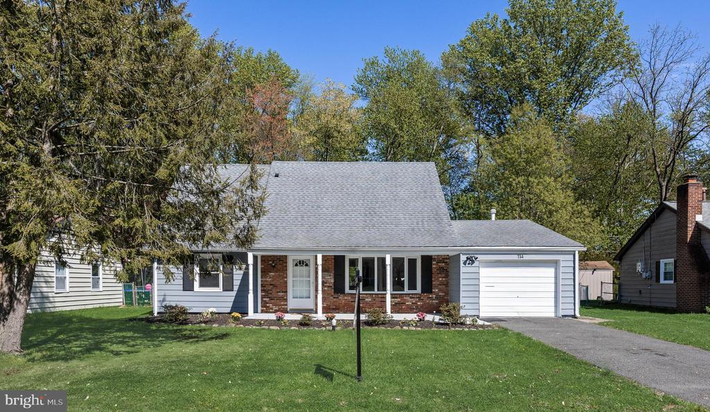 114 EASTBROOK LANE