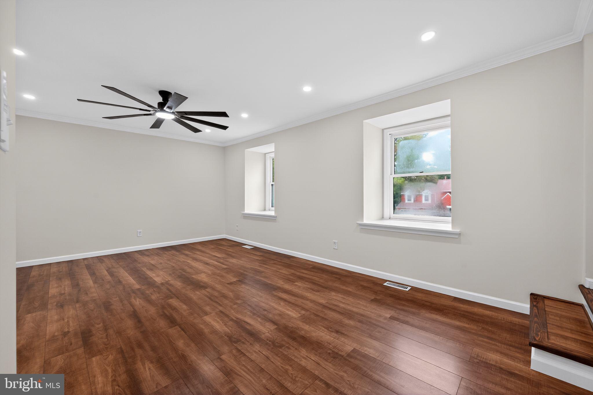 14 GREENTREE DRIVE