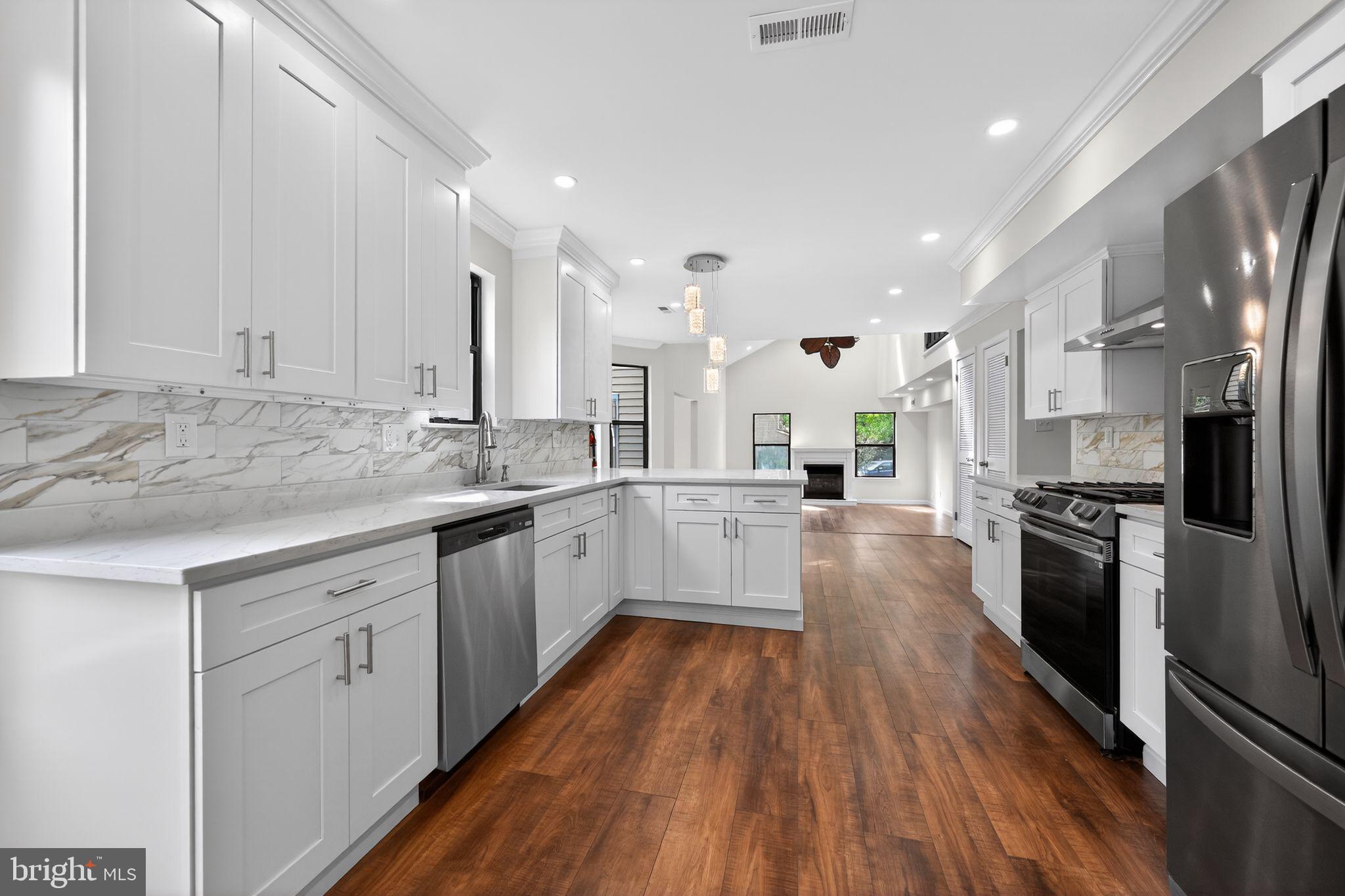 14 GREENTREE DRIVE