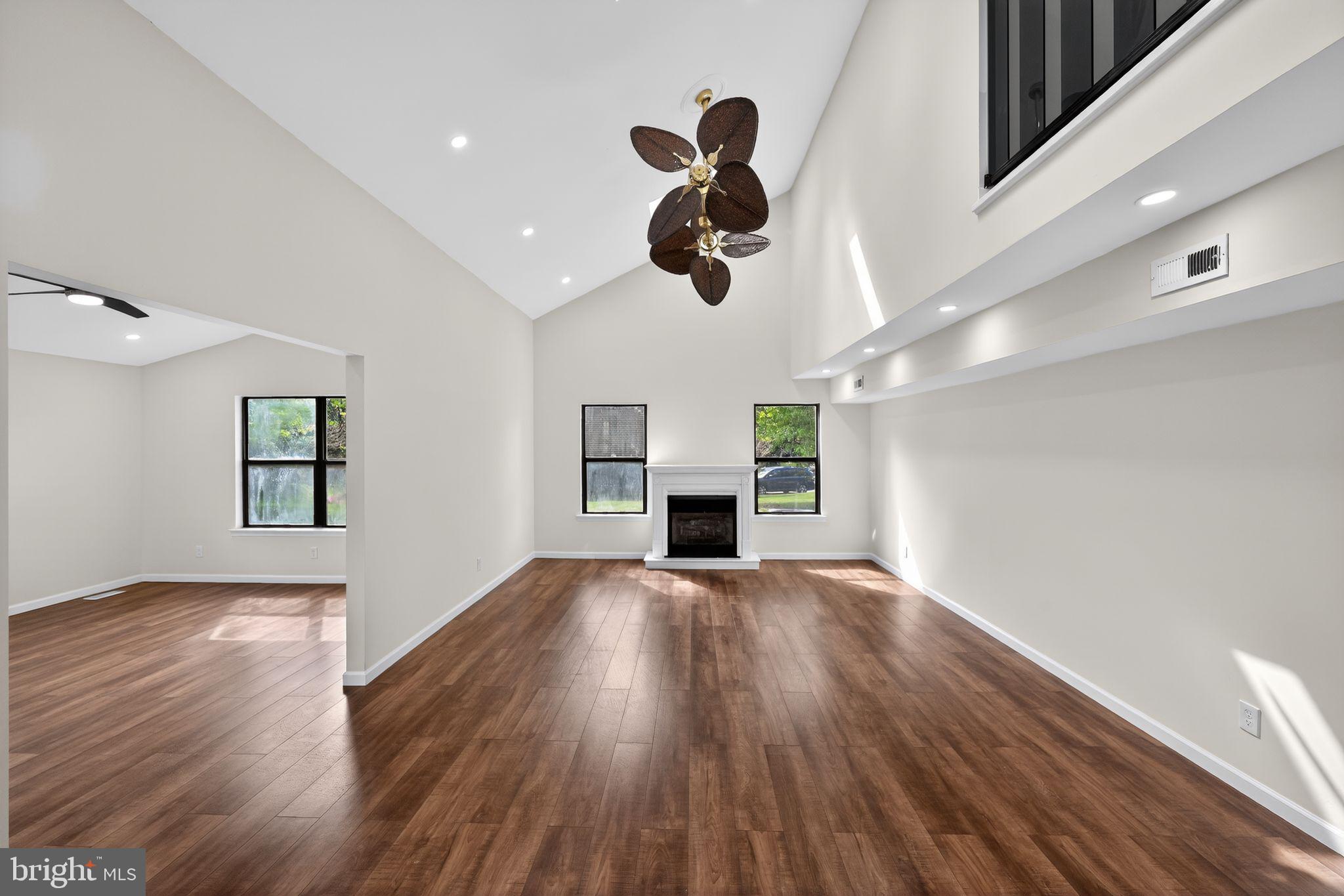 14 GREENTREE DRIVE