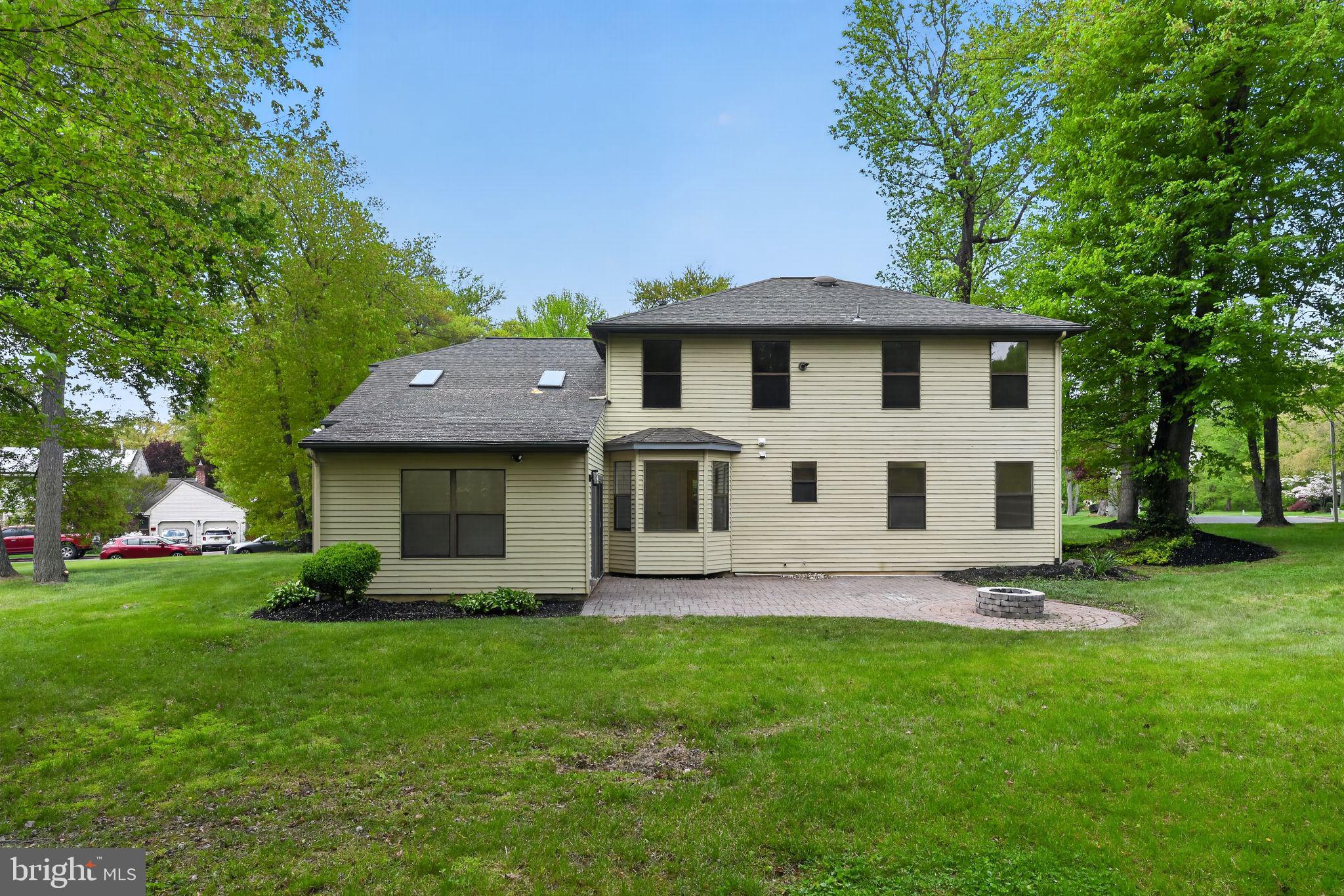 14 GREENTREE DRIVE