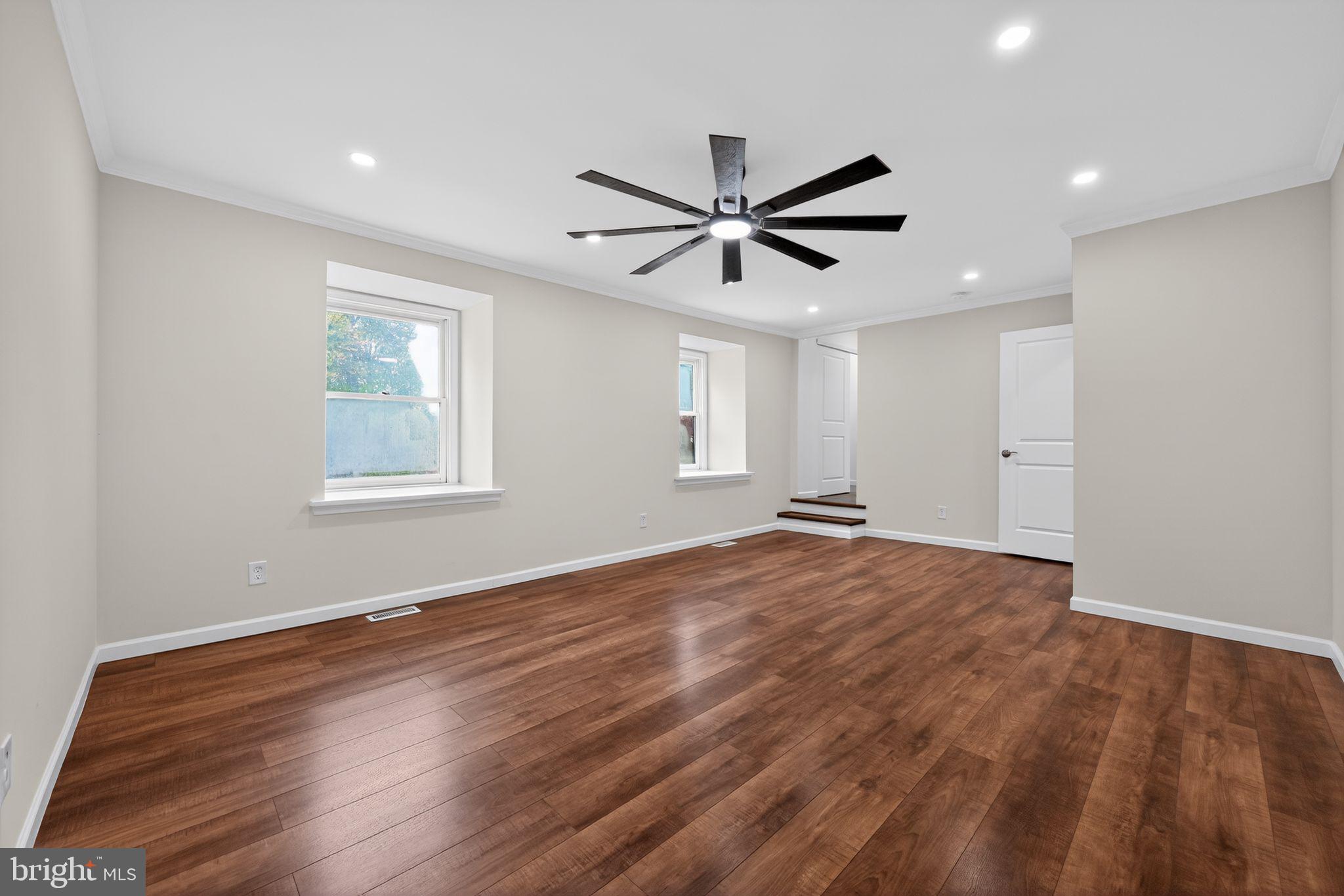 14 GREENTREE DRIVE