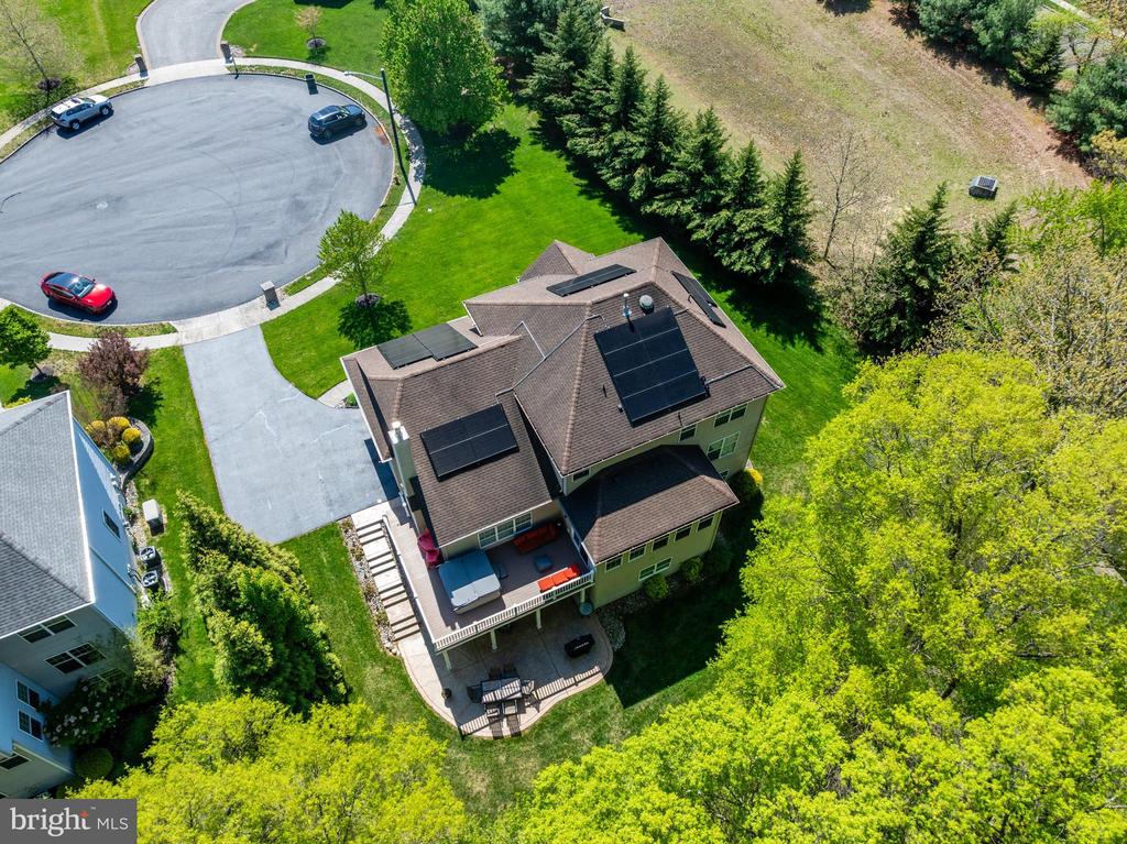 8 MELODIE COURT