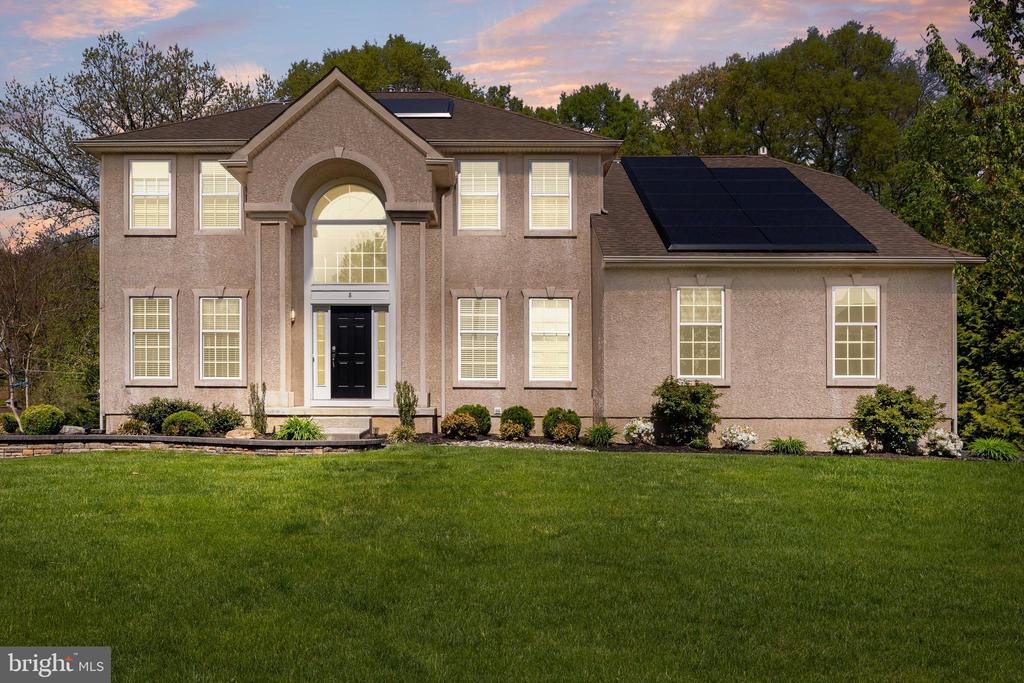 8 MELODIE COURT