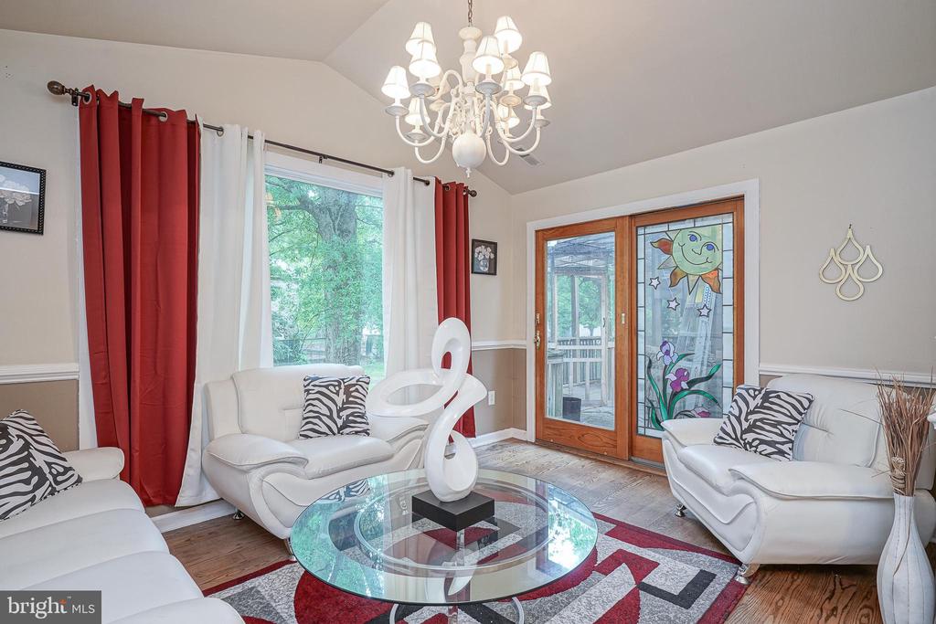 2313 BRANCH PIKE