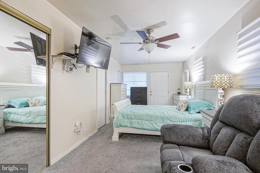 2313 BRANCH PIKE