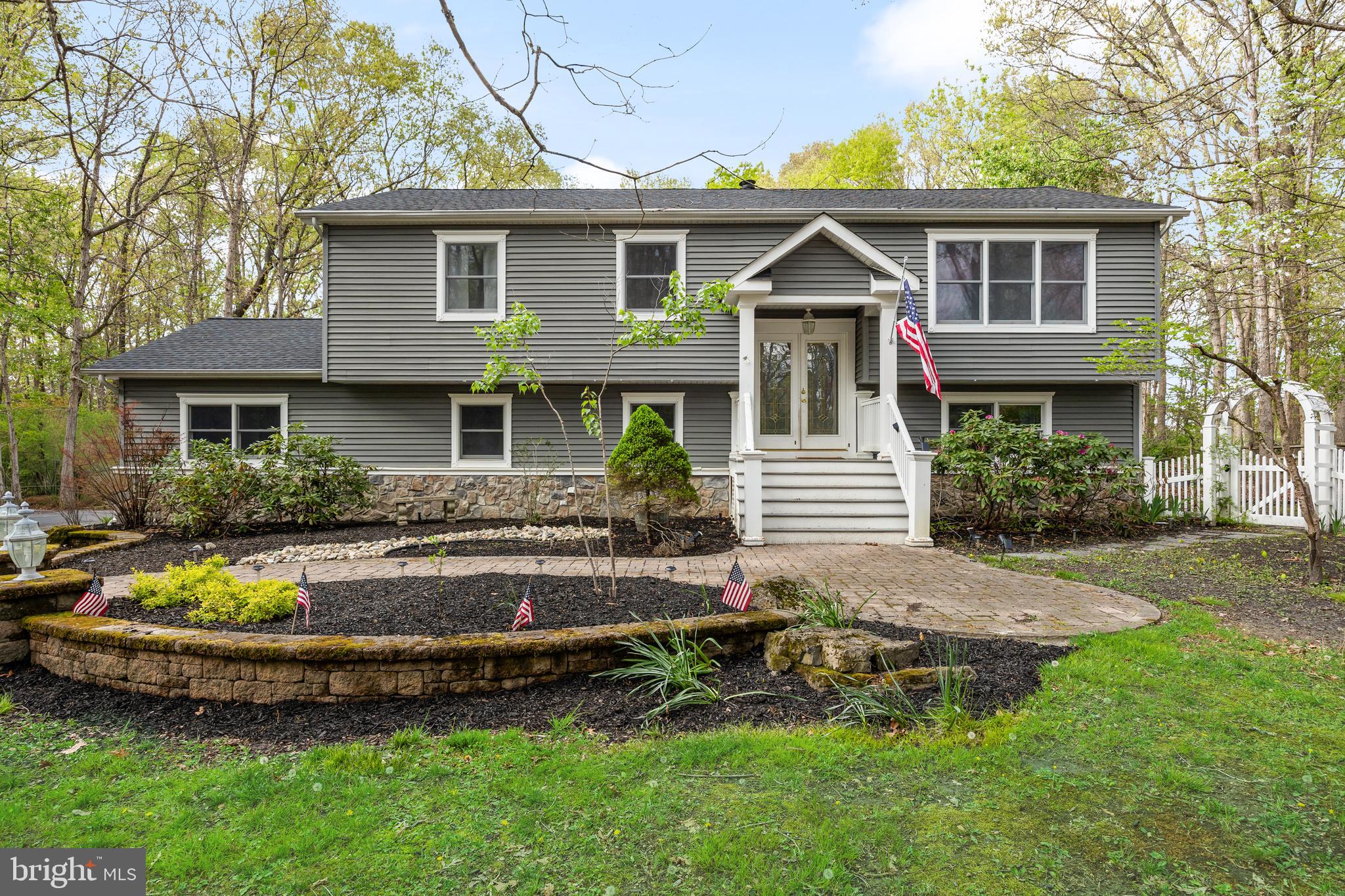21 SHAWNEE TRAIL