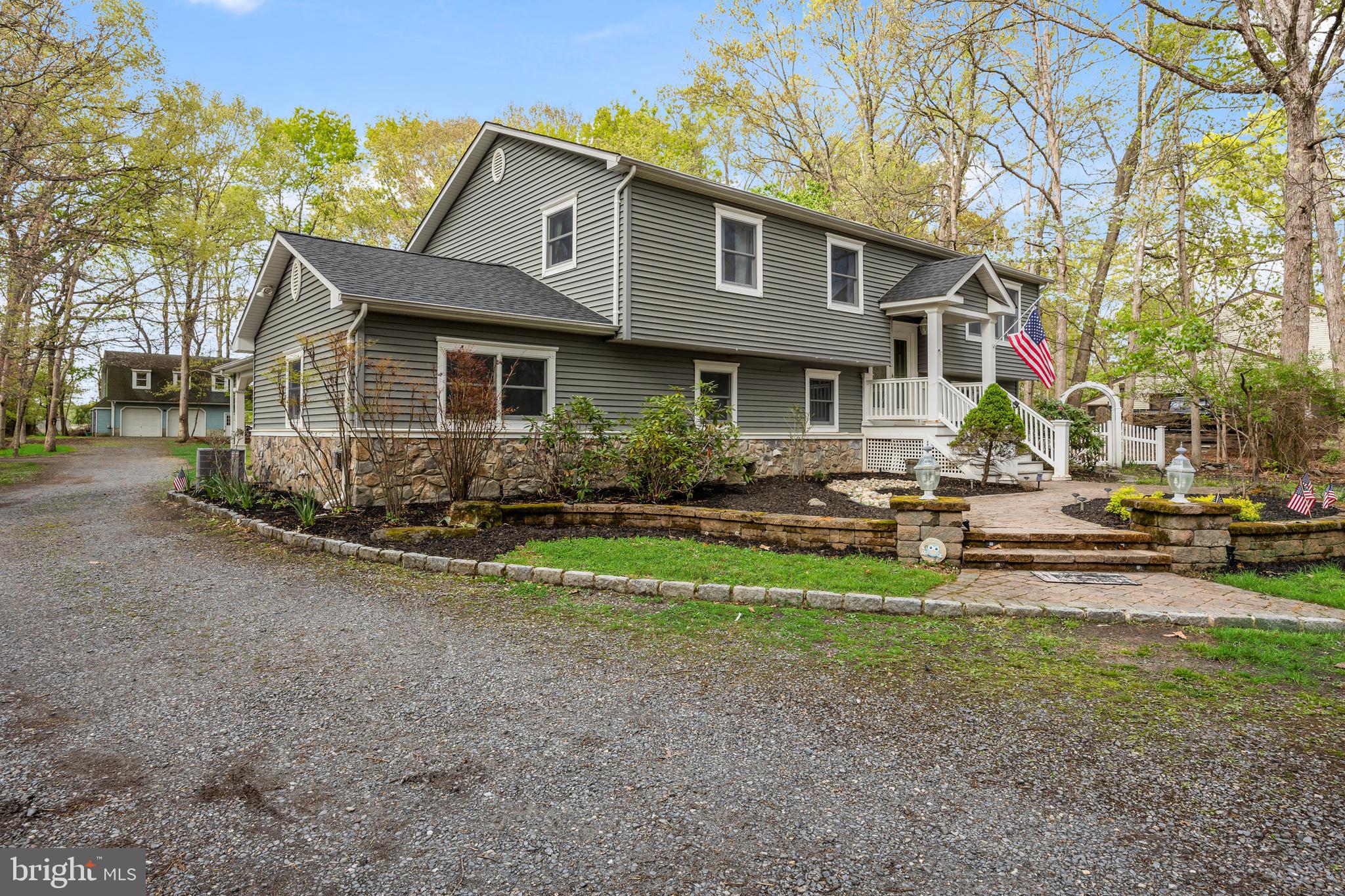 21 SHAWNEE TRAIL