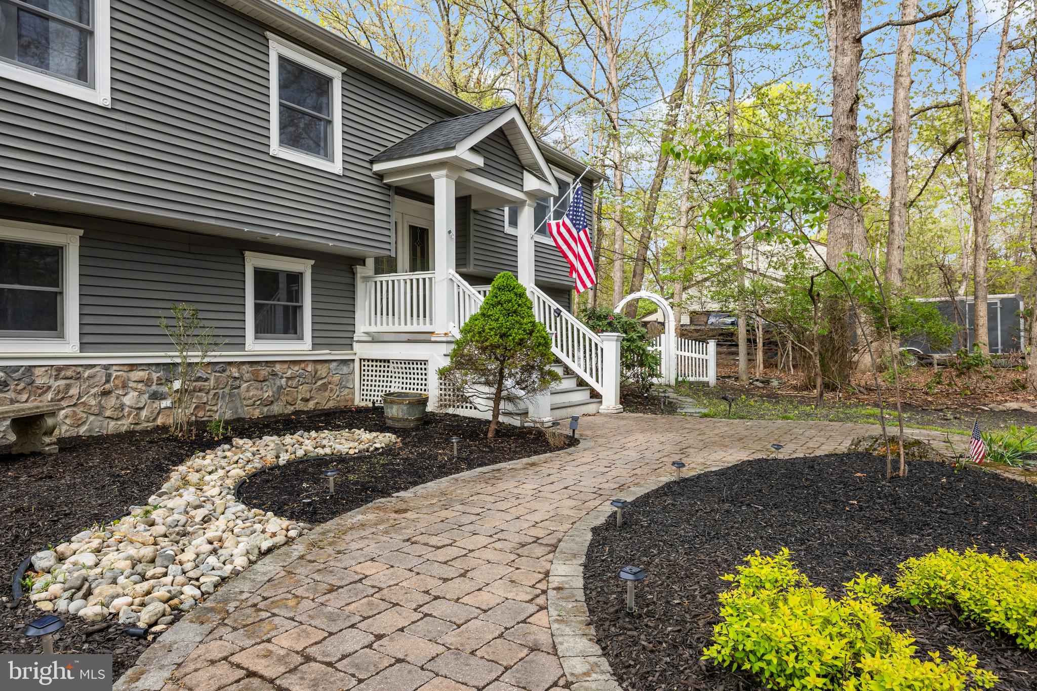 21 SHAWNEE TRAIL