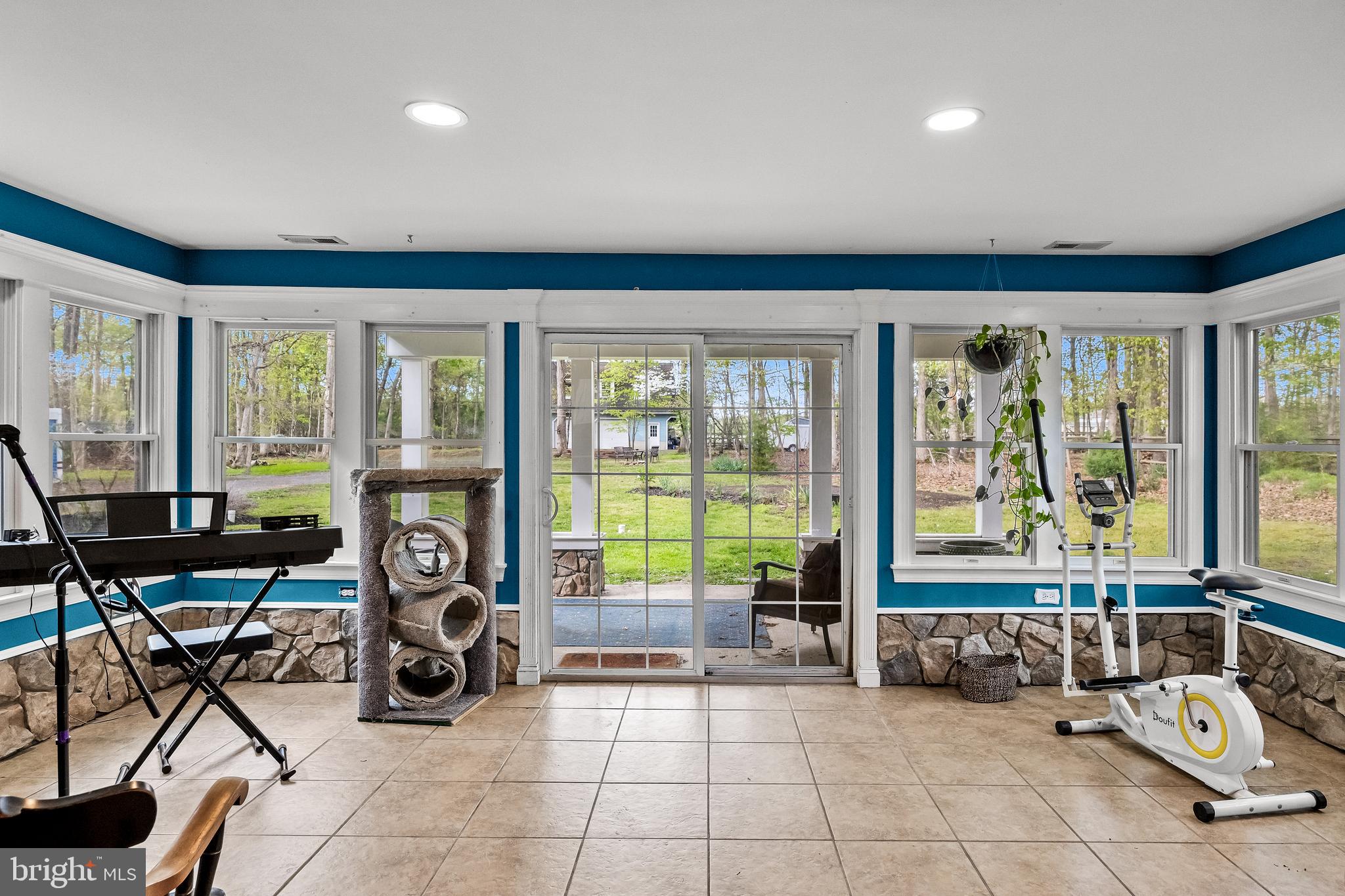 21 SHAWNEE TRAIL