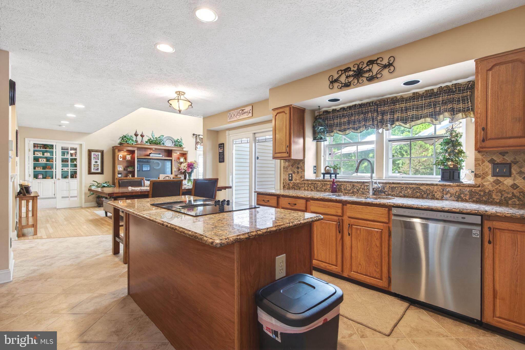 612 SARATOGA DRIVE