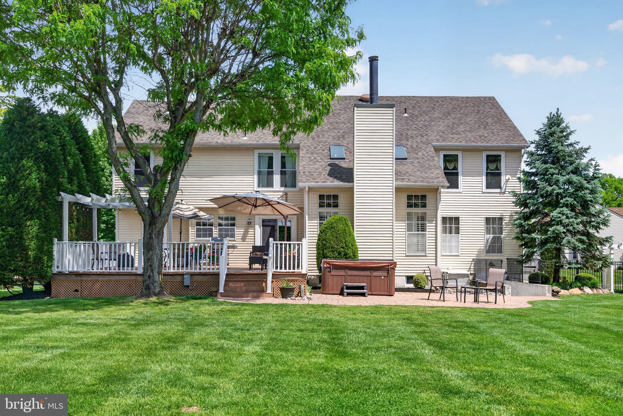 612 SARATOGA DRIVE