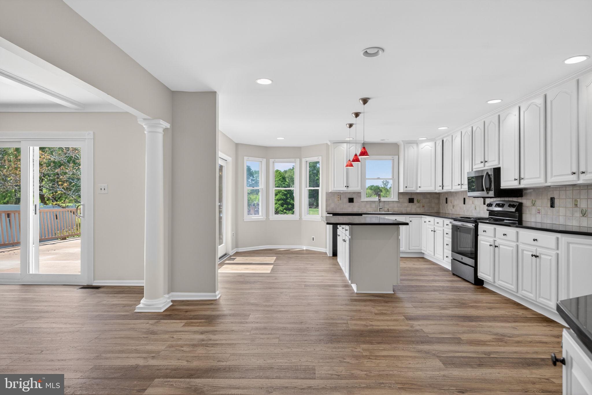 160 COUNTRY FARMS ROAD